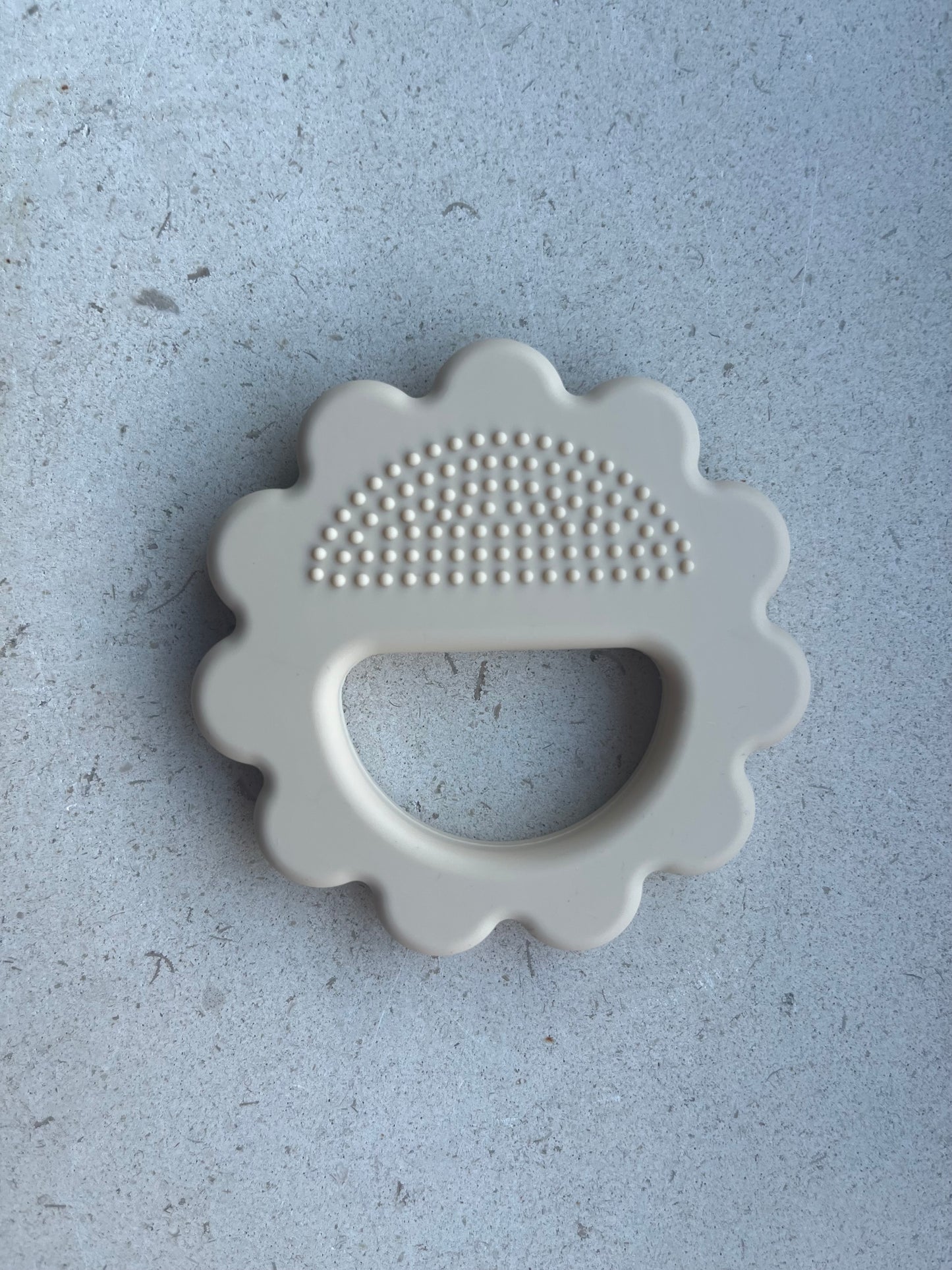 Siliconen bijtring leeuw Beige